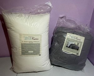 Bella Russo Two Pack Pillows & FullQueen Comforter New in Packaging