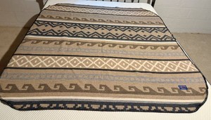 Pendleton Wool Throw - Southwestern Style Pattern