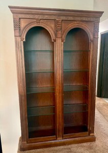 Pulaski Furniture Company Lighted Display Tower