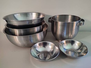 Stainless Steel Mixing Bowls & Colander