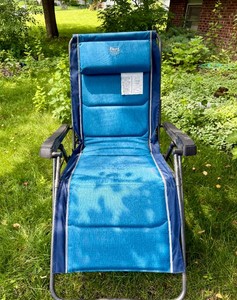 Timber Ridge Zero Gravity Lounge Chair