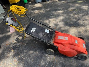 Black & Decker Corded Electric Lawnmower