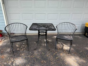 Patio Wrought-Iron Bistro Table with Two Chairs