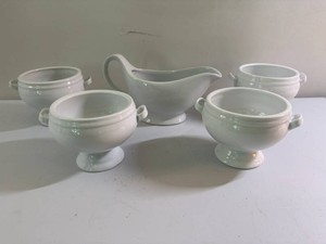 Set of Four Pedestal Soup Bowl & Gravy Boat