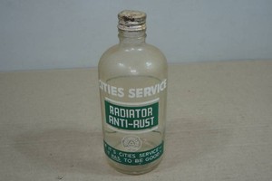 Vintage Cities Service Radiator Anti-Rust 16oz Glass Bottle