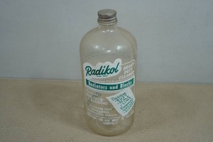Vintage Radikol Heavy-Duty Engine and Radiator Cleaner Glass Bottle