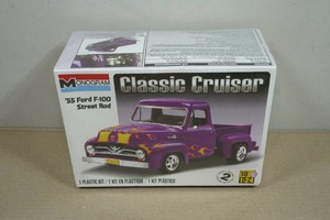 Monogram 1955 Ford F-100 Plastic Building Kit