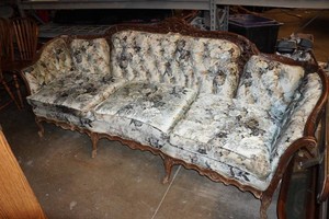 Vintage Floral Victorian Couch