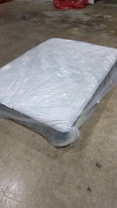 Beautyrest PressureSmart Plush Queen Mattress - $1,549 MSRP