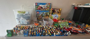 Massive Lego Collection - The Ultimate LEGO Treasure Trove! Over 200 Minifigures & Thousands of Pieces! Sets and So Much More! Collectors Dream!