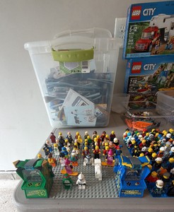 Massive Lego Collection - The Ultimate LEGO Treasure Trove! Over 200 Minifigures & Thousands of Pieces! Sets and So Much More! Collectors Dream!