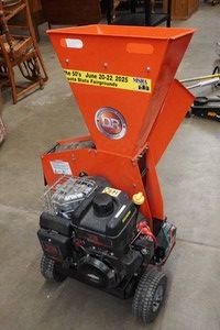 DR Power Equipment Gas Wood ChipperShredder