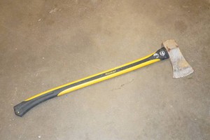 Yardworks 3.5lb Splitting Axe