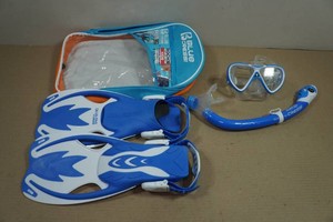 Cressi Blulove Kids Snorkel Set - Fin Size SM