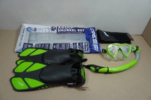 Cressi Blulove Adult Snorkel Set - Fin Size SM