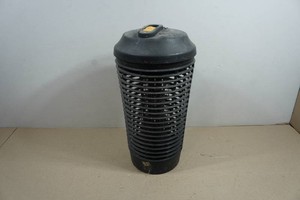 Black Flag Outdoor Bug Zapper