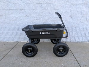 GORILLA CARTS POLY GARDEN 600LBS DUMP CART