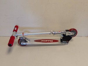 RAZOR KIDS SCOOTER