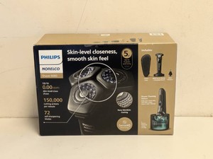 PHILIPS NORELCO SHAVER 8000