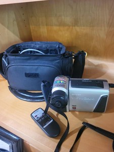 Sharp ViewCam VL-H890 Hi8 Camcorder w Remote Case & Cable