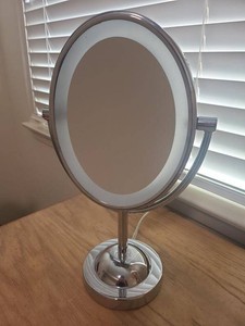 Chrome Lighted Vanity Makeup Mirror Oval Double-Sided Tabletop