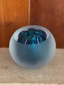 Unmarked Studio Art Glass Frosted Blue Floral Bowl Vase 4in