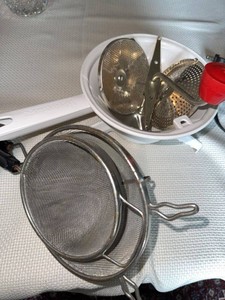 Moulinex Food Mill with Metal Mesh Strainer Kitchen Tool Lot