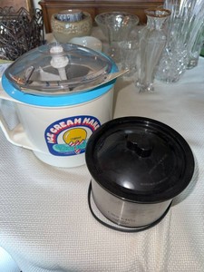 Donvier Ice Cream Maker & Crock-Pot Little Dipper Appliance Lot