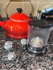 Le Creuset Tea Kettle with Tea Infusers & Steeper Pitcher
