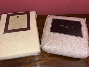 Concierge Collection Cotton Blanket & August & Leo Home Throw Set