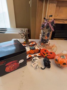 Mixed Halloween Decor Lot Dept 56 Haunted House Tree Pumpkin Cat