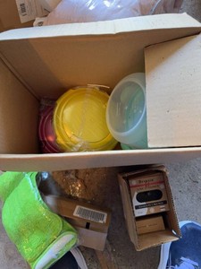 Box Lot of Assorted LocknLock, Dripsie & Household Goods