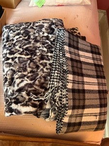 Lot of Assorted Throw Blankets Faux Fur Houndstooth Plaid