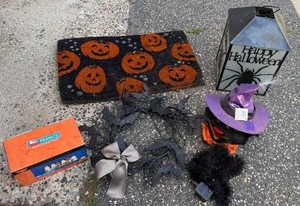 Lot of Assorted Halloween Decor Peanuts Box Lantern Doormat Black Cat