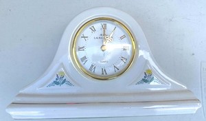 Parfums Laura Ashley Ceramic Quartz Mantel Clock w Original Box