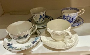Group of 4 cups and saucers, Wedgwood, Royal&nbspalbert, Doulton, Delft Blue&nbsp