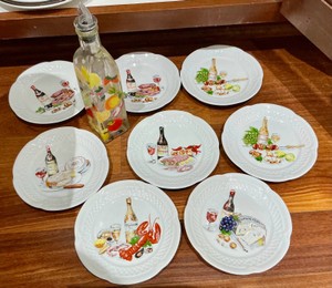 Set of 8 Porcelain Bread Snack plates with oil cruet, lourioux