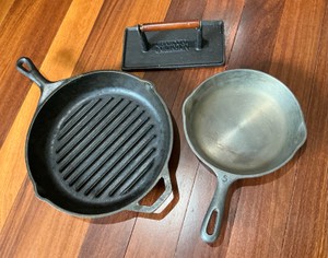 Group of cast iron skillets, press, lodge, Wagner