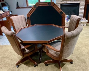 Hathaway Kingston 3-in-1 poker table for dining and gaming with 4 matching chairs