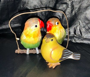 Group of 2 vintage birds, feather and composition