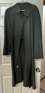 Glen eagles of New York Mens trenchcoat, raincoat. Size 42