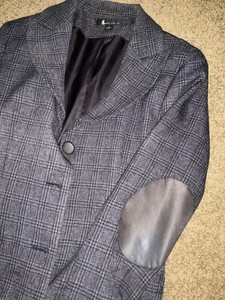 Larry Levine size 6 womens plaid Grey pants suit