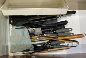 Kitchen utensils, spatulas, tongs and more