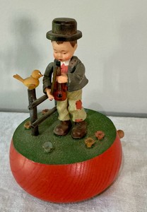 Wood Anri music box, Plays If I were a rich man