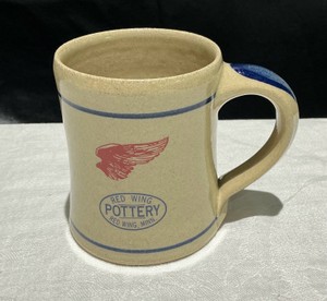Red wing crock-style mug