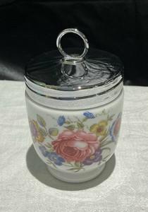 Royal Worcester egg cup