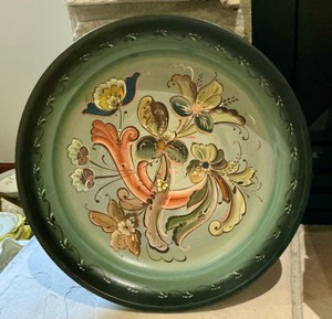 Wood rosemaling fruit bowl