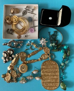 Lot Vintage Costume Gold Tone Jewelry Trifari Napier Earrings Rhinesone Tie Tacks Lapel pins Watch Kenneth Lane