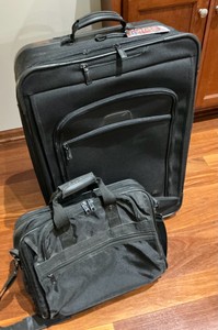 Suitcase and laptopcarry bag