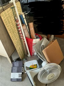 Group of misc housewares